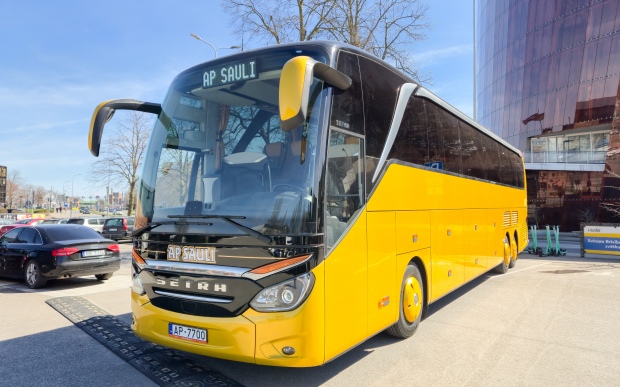 Autobusu noma SETRA S 517 HDH